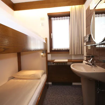 Aparthotel Alta Badia 3*